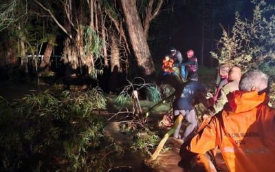 Brigada Militar, Corpo de Bombeiros Militar e Defesa Civil resgatam 8 pessoas no interior de Passo Fundo