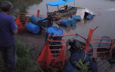 Balsa que afundou em Marcelino Ramos é removida do fundo do lago