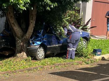 Grave acidente de trânsito deixa duas pessoas feridas no bairro Champagnat, em Getúlio Vargas