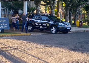 Jovem é presa por furto e tentativa de homicídio no centro de Getúlio Vargas