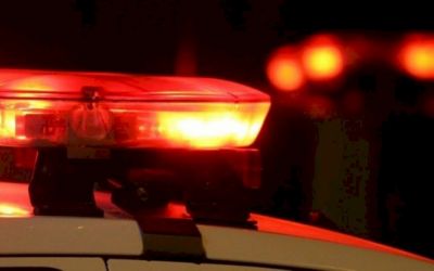 Polícia persegue carro ocupado por mulher e cinco crianças; Menores não estavam usando cinto e nem cadeirinha
