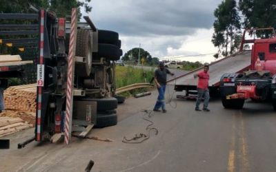 Homem morre prensado por guincho em rodovia da Serra de SC