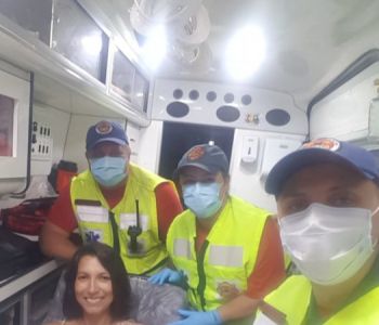 Mãe entra em trabalho de parto e dá à luz sozinha em SC